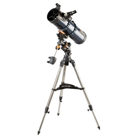 4. Telescop Celestron AstroMaster 130 EQ reflector newtonian